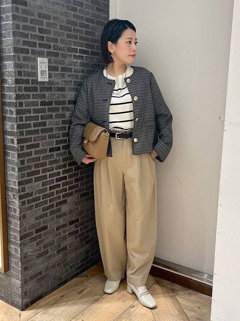 グローバルワークのツイードノーカラージャケット