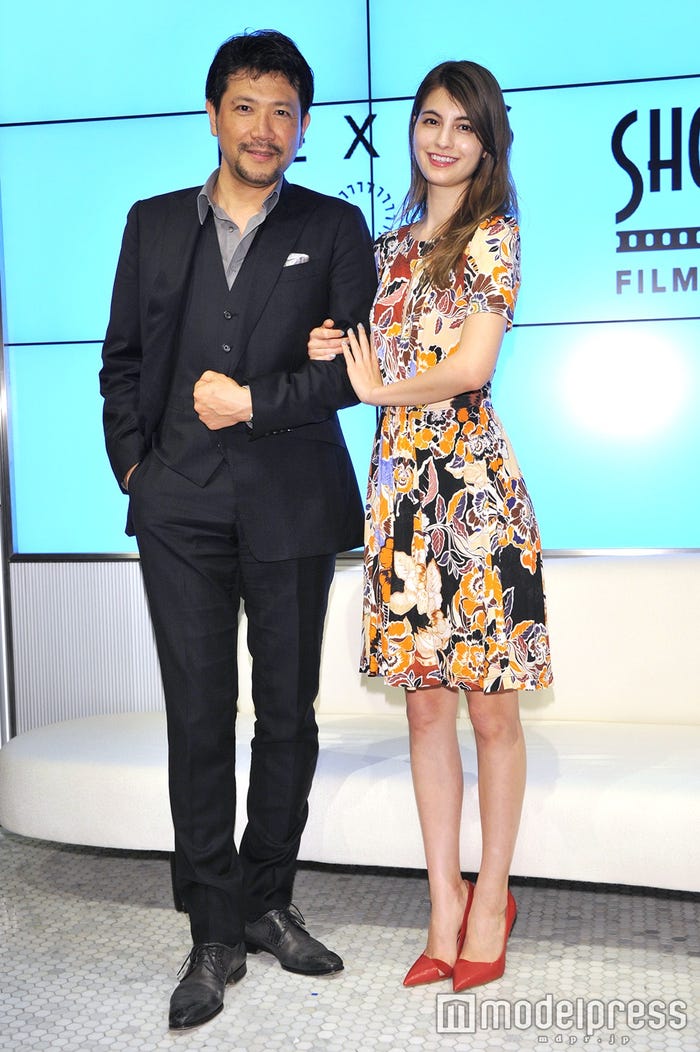 別所哲也、マギー(C)モデルプレス