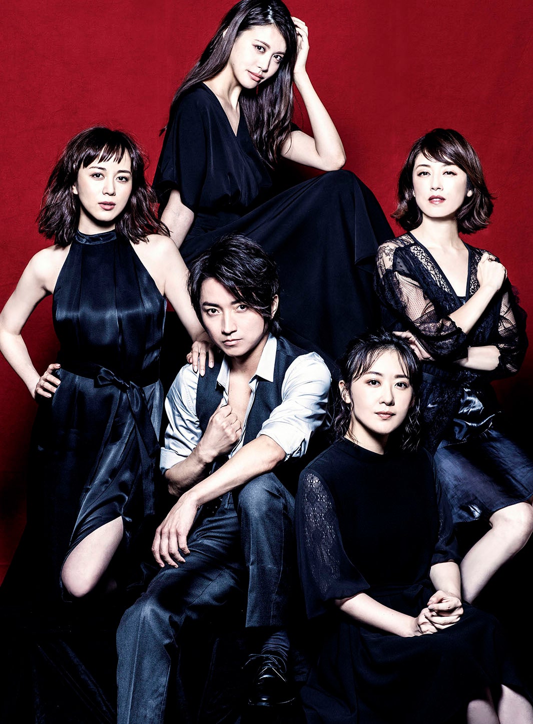 藤原竜也、高岡早紀＆比嘉愛未ら美女4人を弄ぶ＜プラトーノフ＞