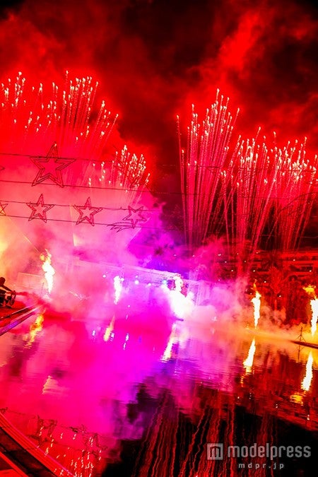 セレブレーションカウントダウン・ライトアップショー／画像提供：カヌチャベイリゾート