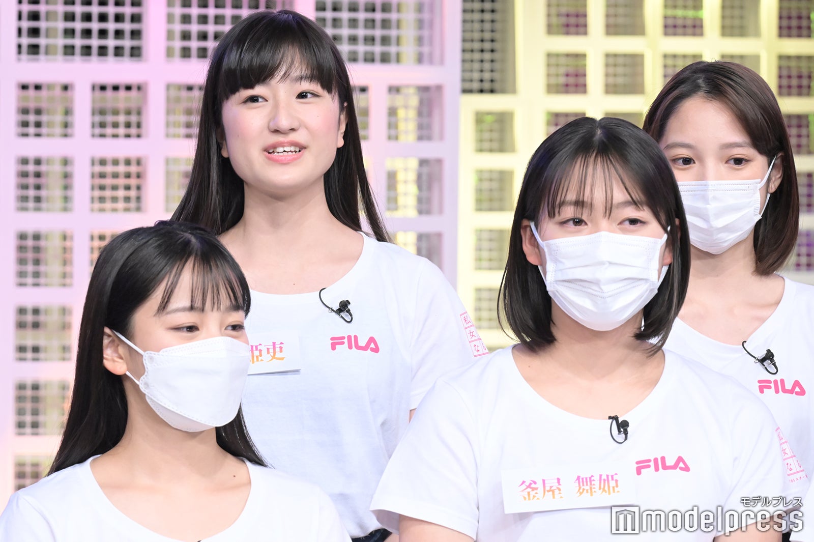 （前列左から）永島彩花、釜屋舞姫（後列左から）市野姫吏、高橋桃子 （C）モデルプレス