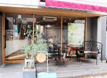 W杯活躍の裏で… 堂安律プロデュースのドーナツ店が大盛況だった！ 短時間営業で連日500個売れる人気ぶり 元Jリーガーの兄とタッグ