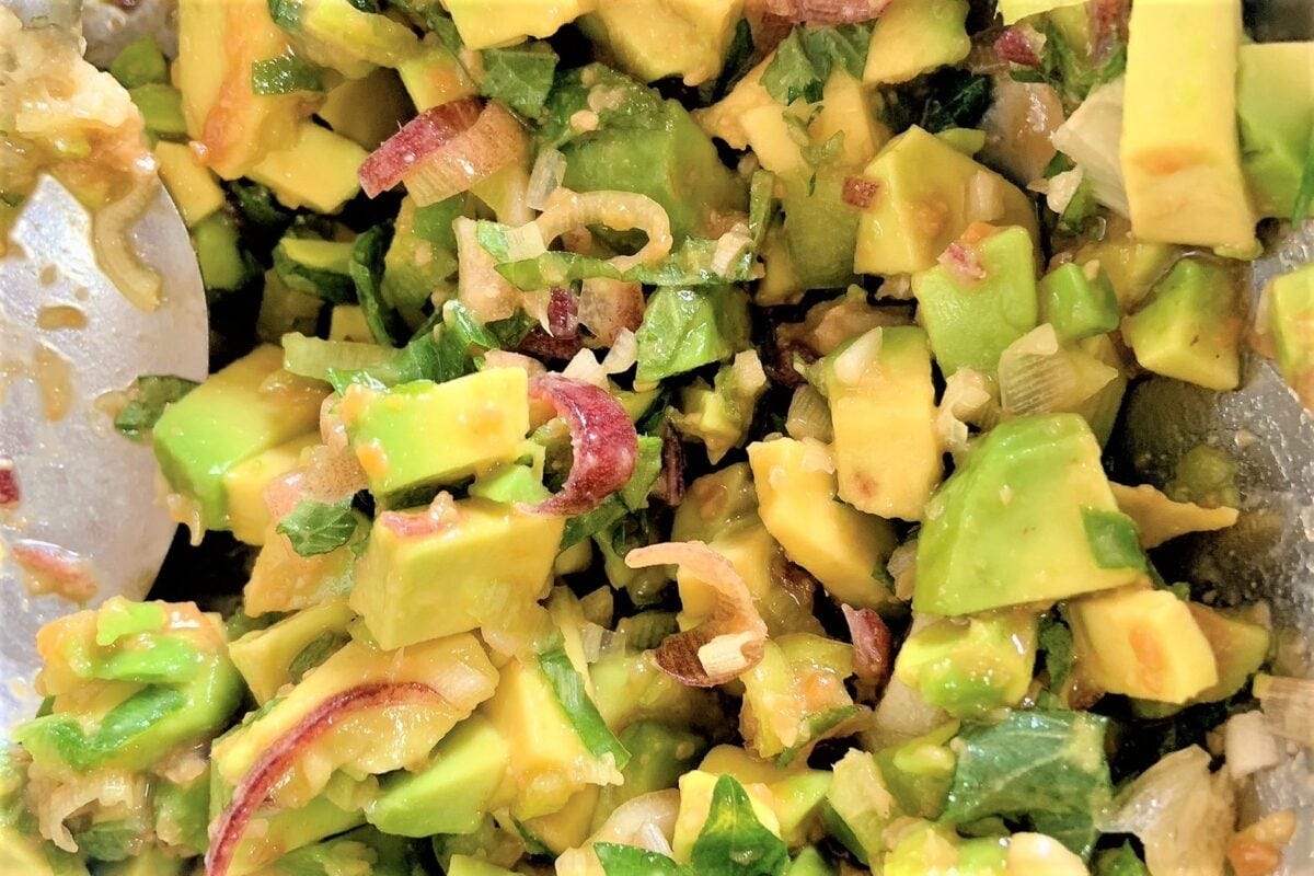 アボカドのなめろう