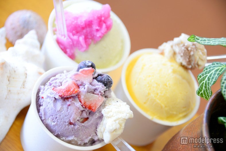 海を見ながらのんびり味わう、沖縄生まれの自然派ジェラート