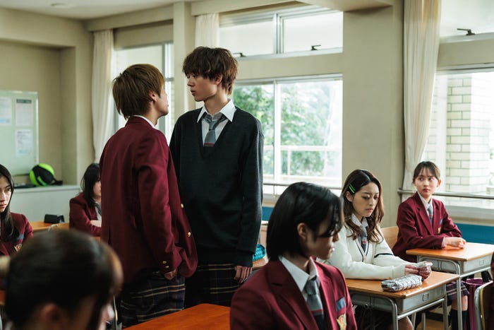 島村龍乃介、水沢林太郎「なんで私が神説教」第4話(C)日本テレビ