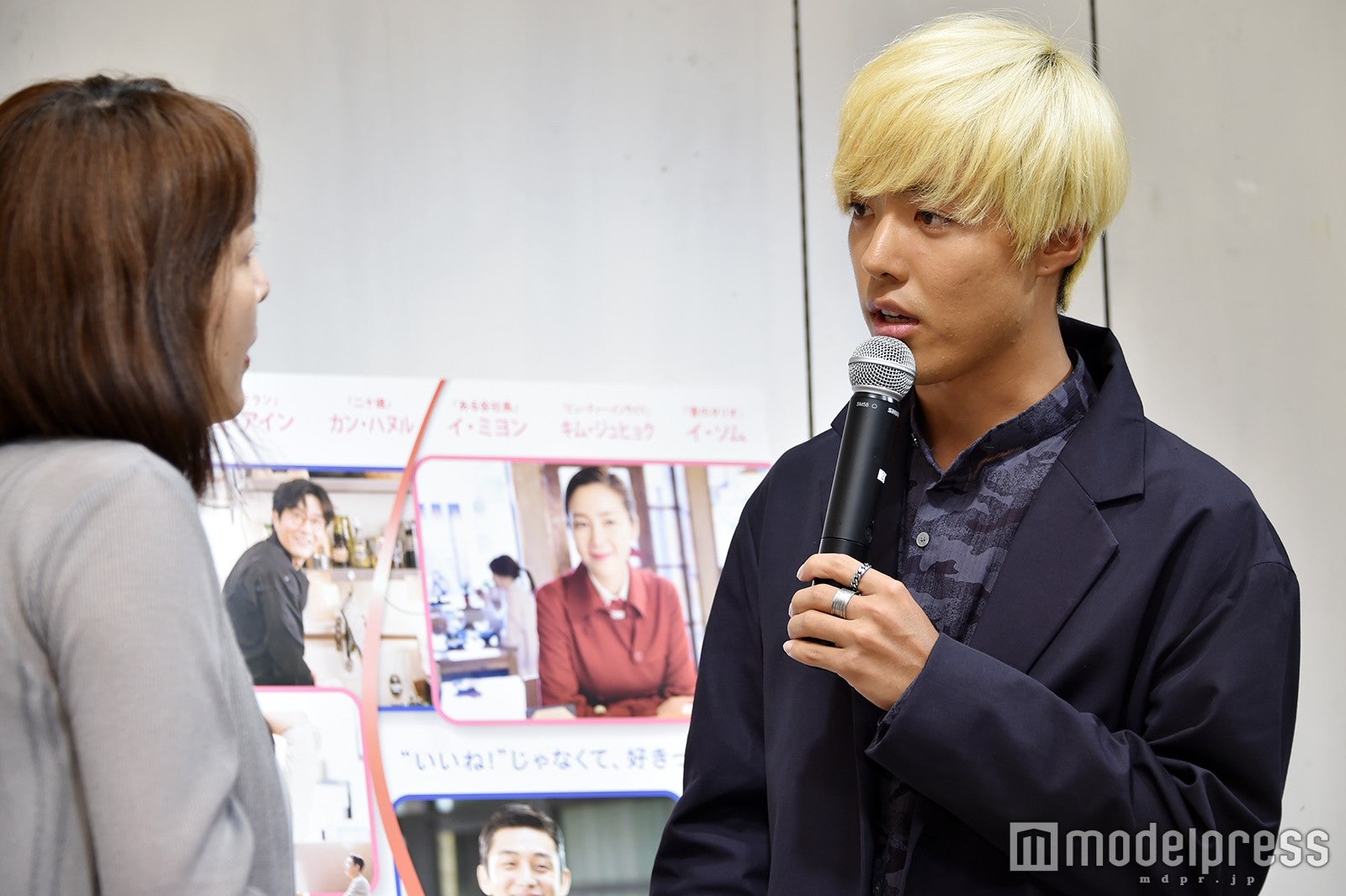 ファンと気さくに交流 （C）モデルプレス