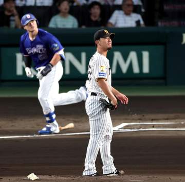 甲子園が静まりかえる 阪神・伊藤将司が痛恨の先制2ラン被弾 5連敗中のチームに試練