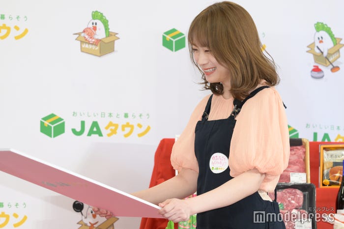 秋元真夏(C)モデルプレス