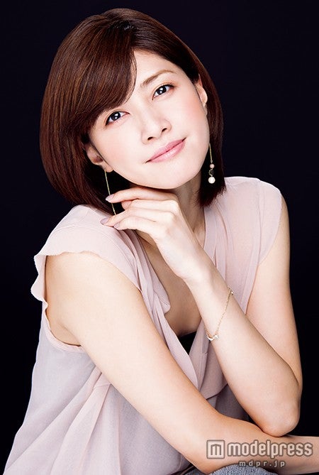 天海祐希 沢村一樹と夫婦役 話題のドラマの全貌が明らかに モデルプレス 天海祐希 沢村一樹と夫婦役 話題のドラマの全貌が明らかに モデルプレス