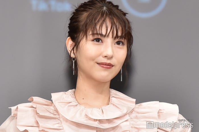 浜辺美波(C)モデルプレス