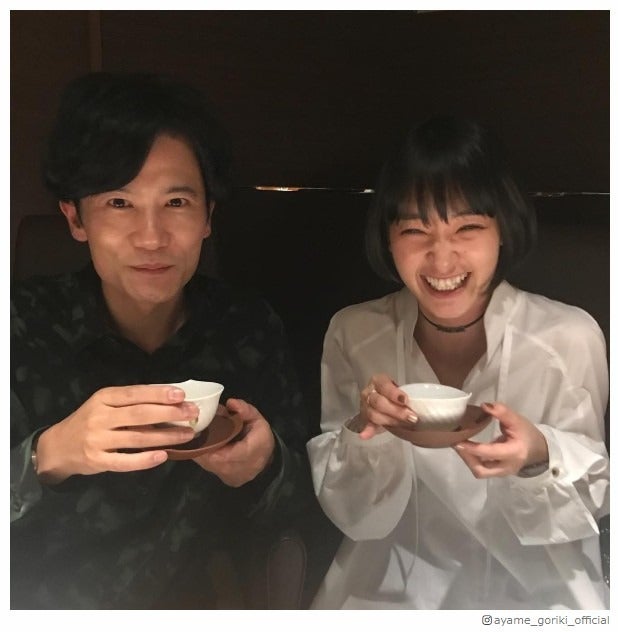 剛力彩芽、稲垣吾郎とのプライベート写真公開　貴重2ショットに反響