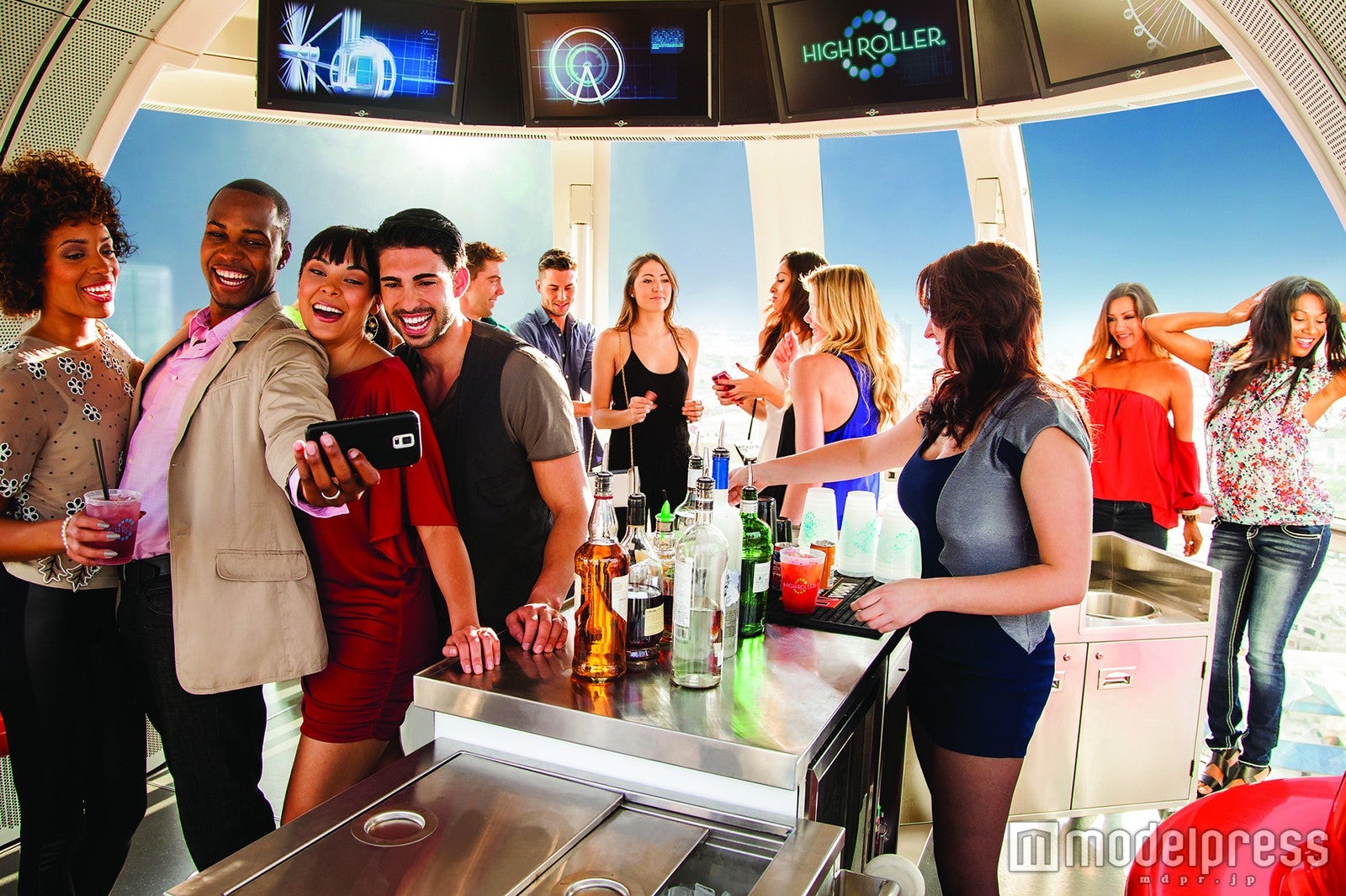 貸し切りもOK（C）High Roller Observation Wheel at The LINQ Promenade