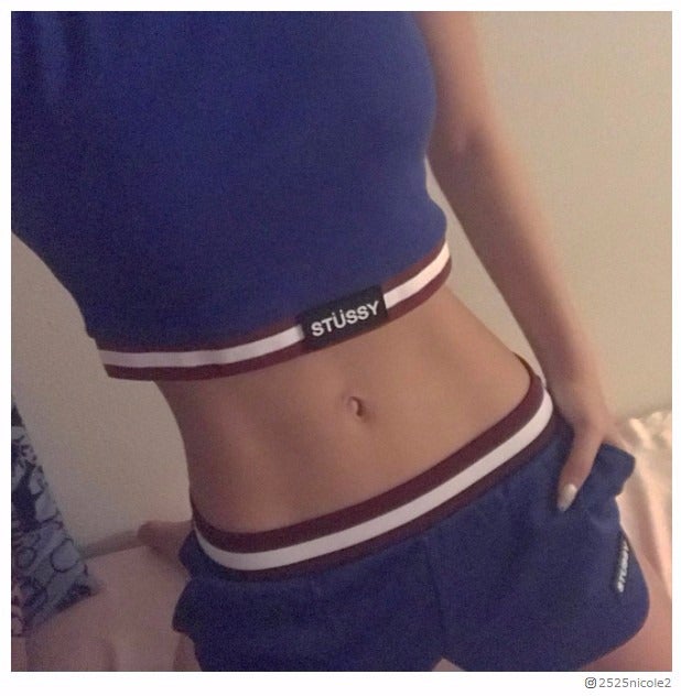 藤田ニコルの美腹筋に視線集中「くびれすごすぎ」「さすがにこるん」驚き＆絶賛コメント殺到