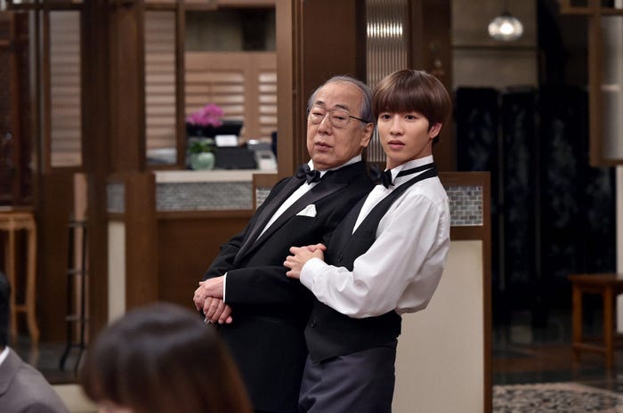 岸部一徳、志尊淳/「Heaven?~ご苦楽レストラン~」第6話より(C)TBS