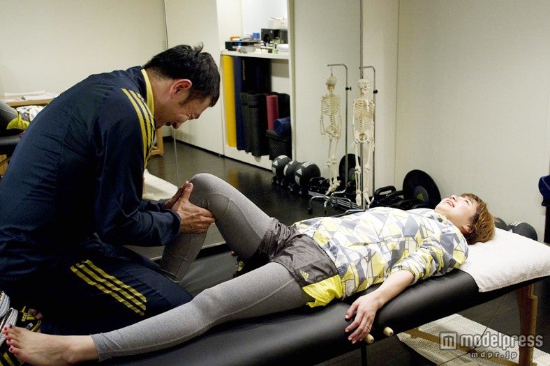 トレーニング開始前にカウンセリングを受ける田中美保