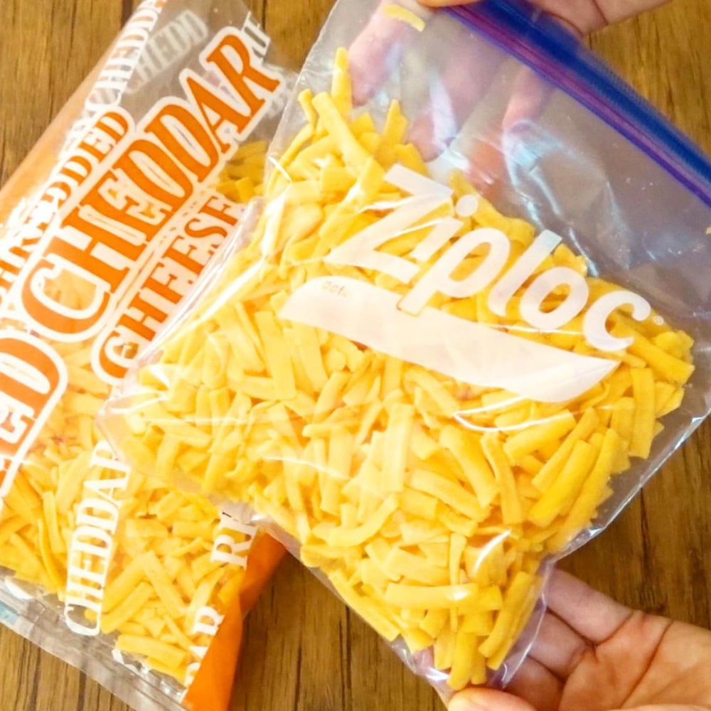 シュレッドレッドチェダーチーズ