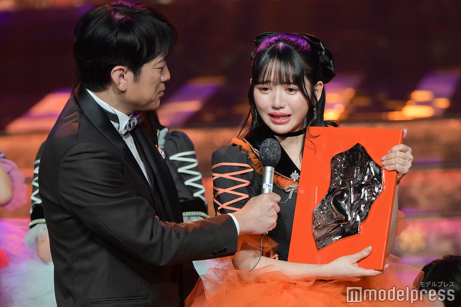 安住紳一郎アナウンサー、鎮西寿々歌（C）モデルプレス