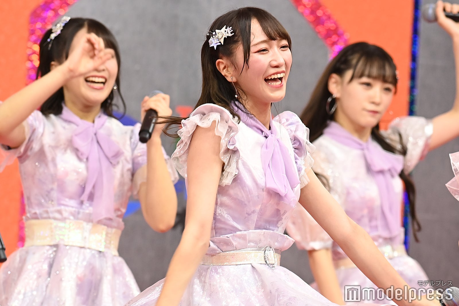 ＝LOVE（C）モデルプレス