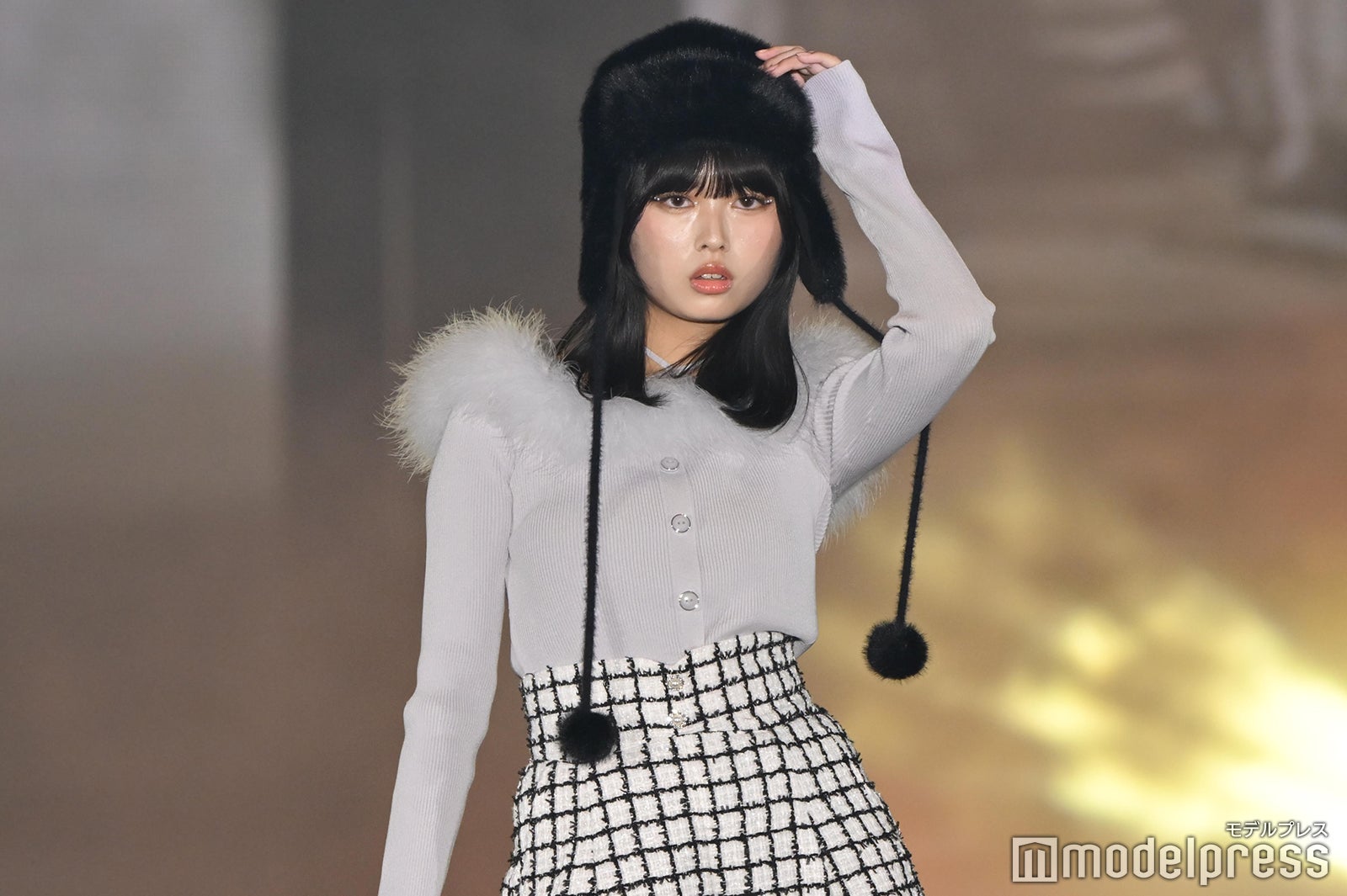 「今日好き」おひなさま（長浜広奈）、クールなランウェイ ファー帽子で冬っぽコーデ【ガルアワ2025AW】