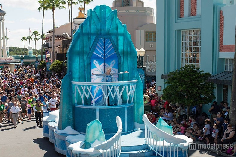 ディズニー・ハリウッド・スタジオ、パレード「フローズン・ロイヤル・ウェルカム」