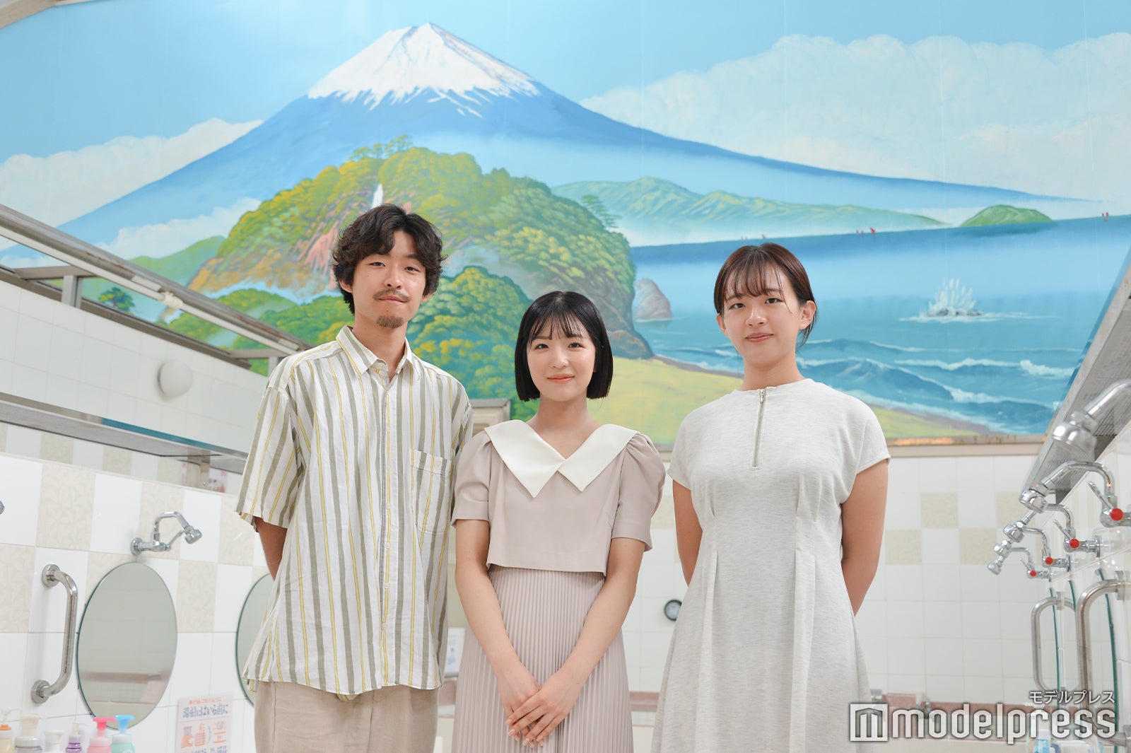 （左から）小杉湯の神岡さん、花王の佐藤さん、小杉湯の関根さん（C）モデルプレス