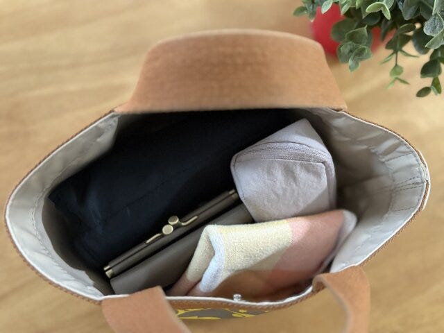 トートバッグの中身