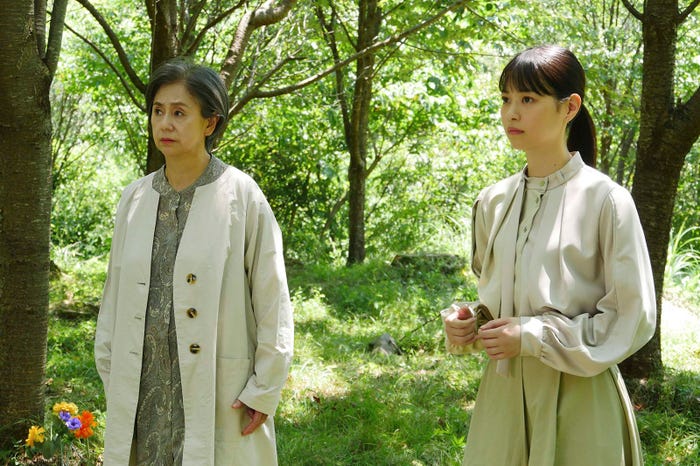 朝加真由美、西野七瀬(C)フジテレビ