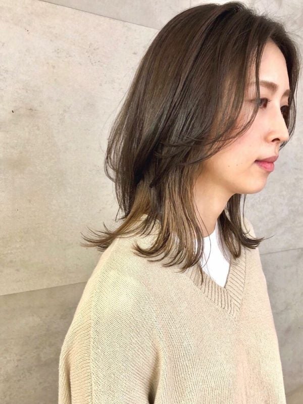 前髪なし 韓国風ミディアムヘア特集 21最新のトレンドスタイルを集めました モデルプレス