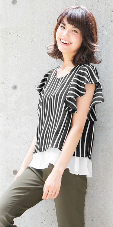 袖フレアシフォンレジメストライプブラウス「神戸レタス」2290円（税込）／画像提供：神戸レタス