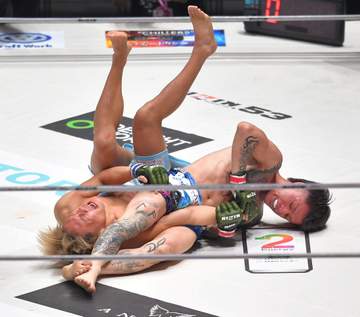 強い・・・BD出身ジョリーが衝撃2連勝 K-1の刺客・児玉兼慎に1回71秒一本勝ち 大みそかの芦澤竜誠に続いての秒殺に騒然「俺、強いっしょ」篠塚辰樹に宣戦布告「首洗って待っとけ」