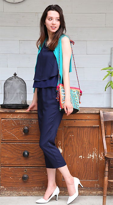 フリルジョーゼットロンパース「salus」3,990円（税込）