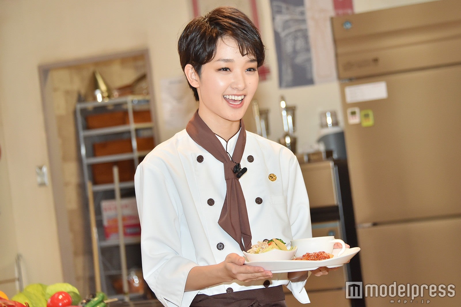 剛力彩芽“総理”に手料理振る舞う 「未来の旦那さんの前に…」絶賛浴びる（C）モデルプレス