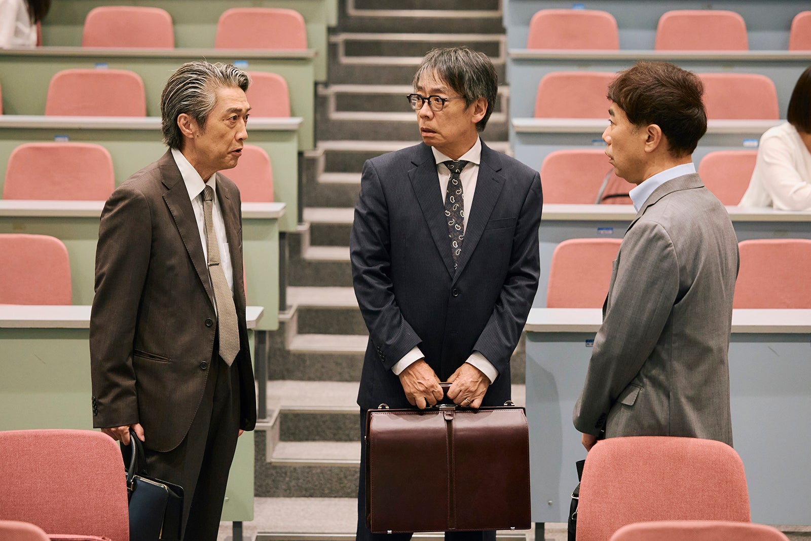 生瀬勝久、藤井隆「19番目のカルテ」第5話（C）TBSスパークル／TBS（撮影：加藤春日）