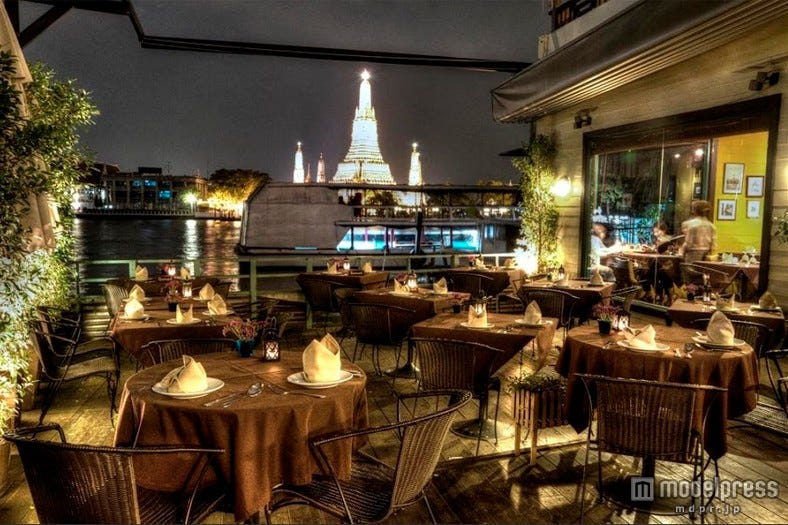 ロマンティックな夜景ディナーを満喫、女子会&デートもOKなタイ人気レストラン