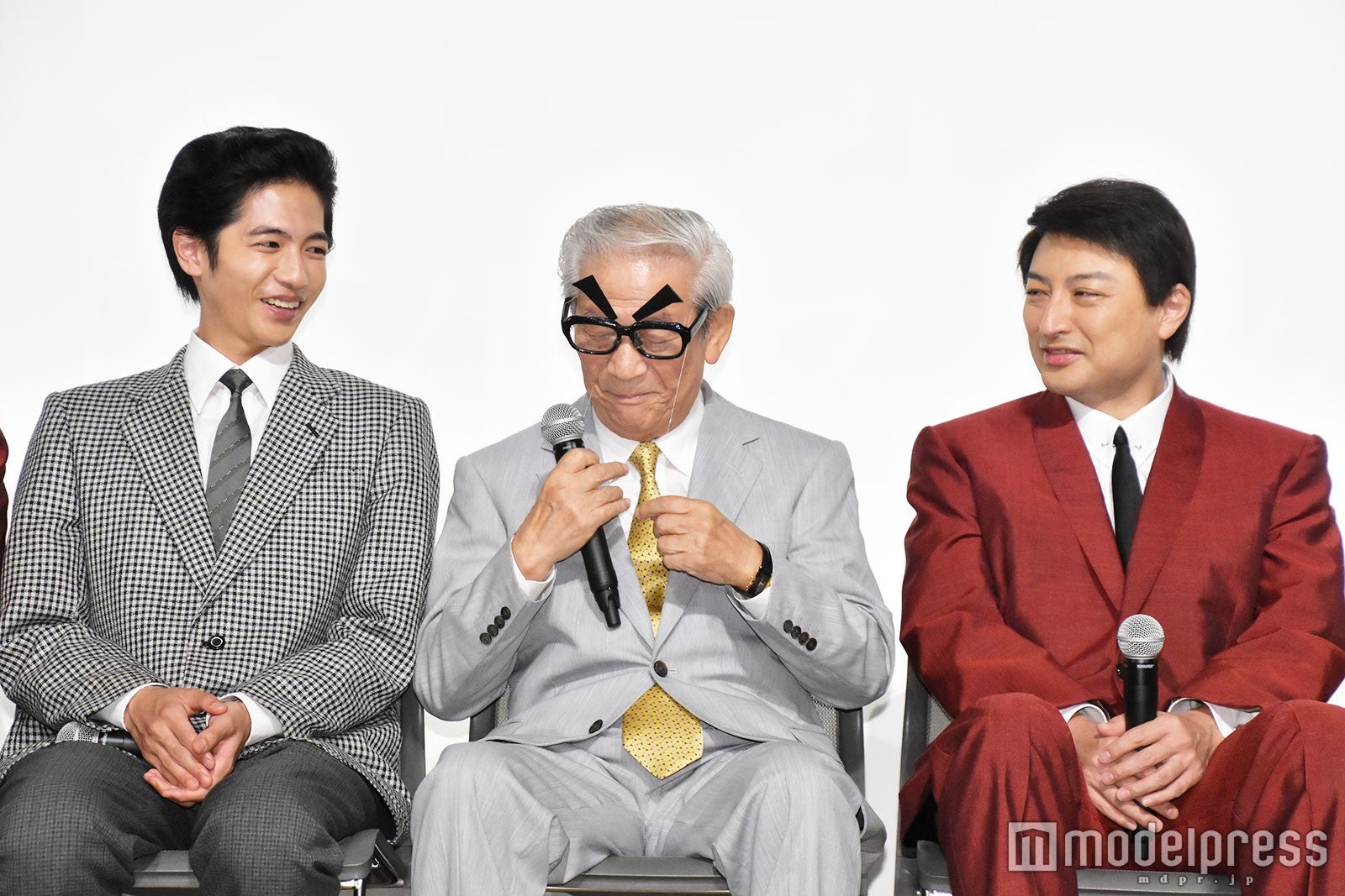 志尊淳、小松政夫、山内圭哉（C）モデルプレス