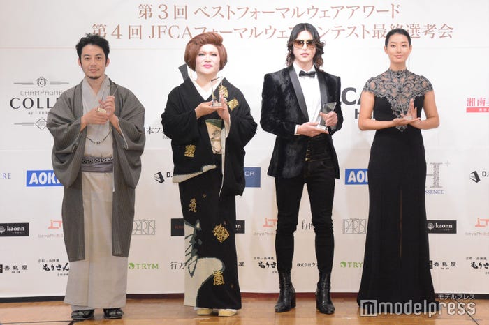 (左から)西野亮廣、IKKO、ROLAND、すみれ(C)モデルプレス