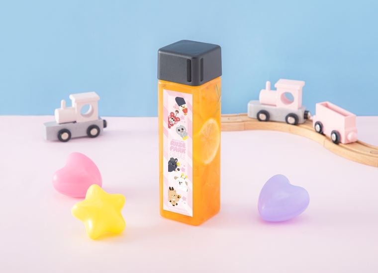 オレンジドリンク　税込1,990円（C）2025 SM ENTERTAINMENT JAPAN （C）SM Ent.