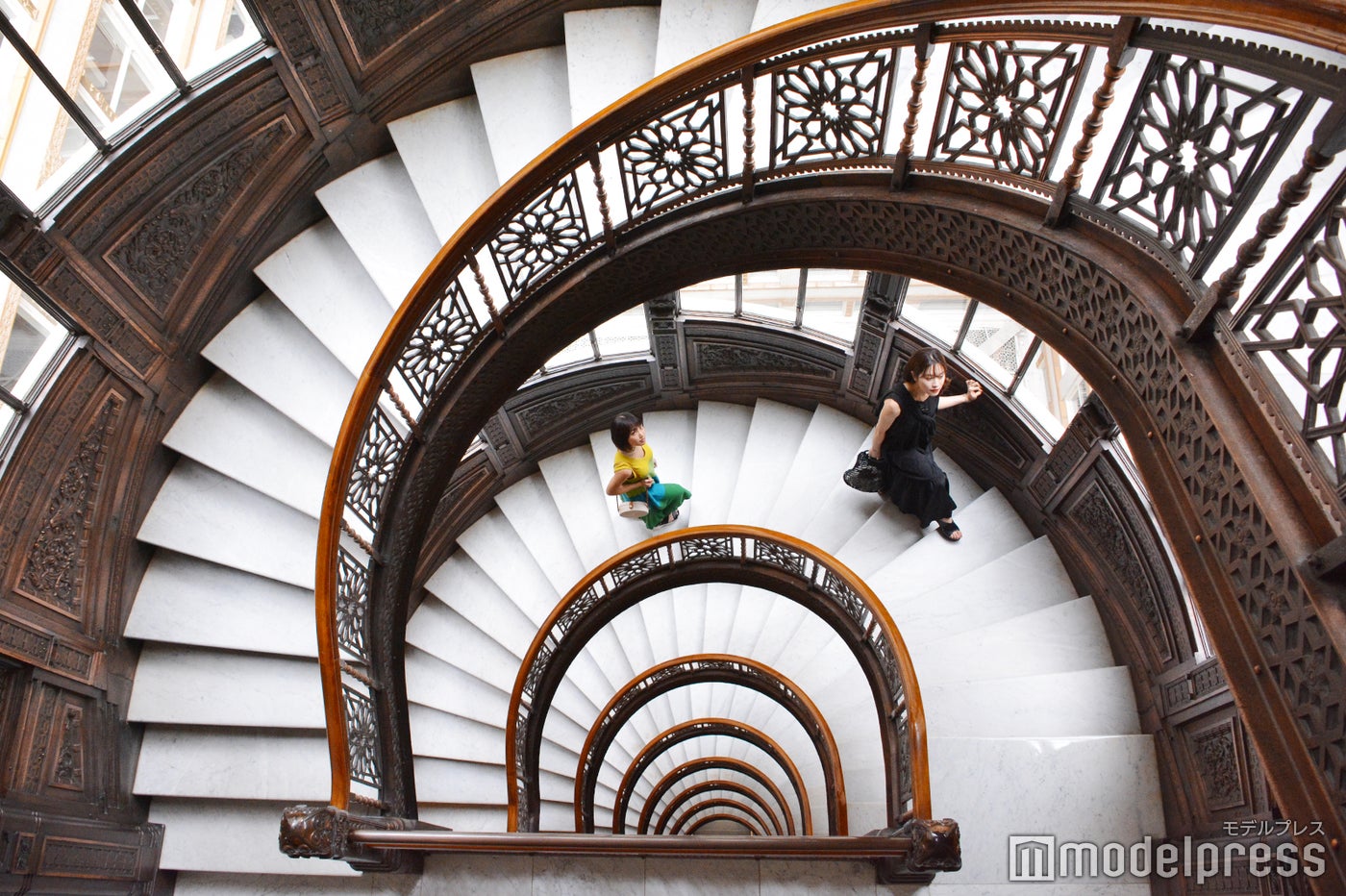 ルッカリー・ビル内の美しい螺旋階段（C）モデルプレス