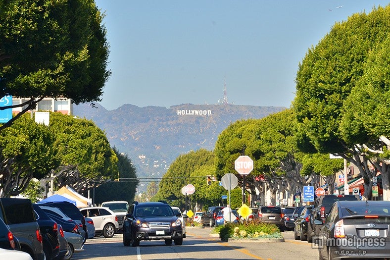ロサンゼルスといえばお馴染みの“ハリウッドサイン”