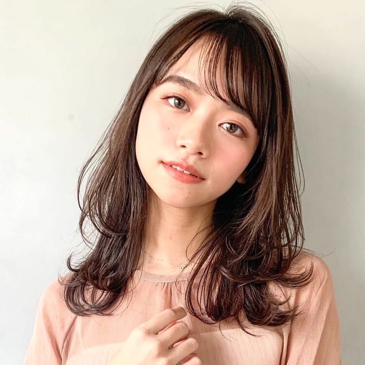 30代に人気のセミロング特集 おしゃれで可愛い 大人のおすすめヘアスタイル モデルプレス