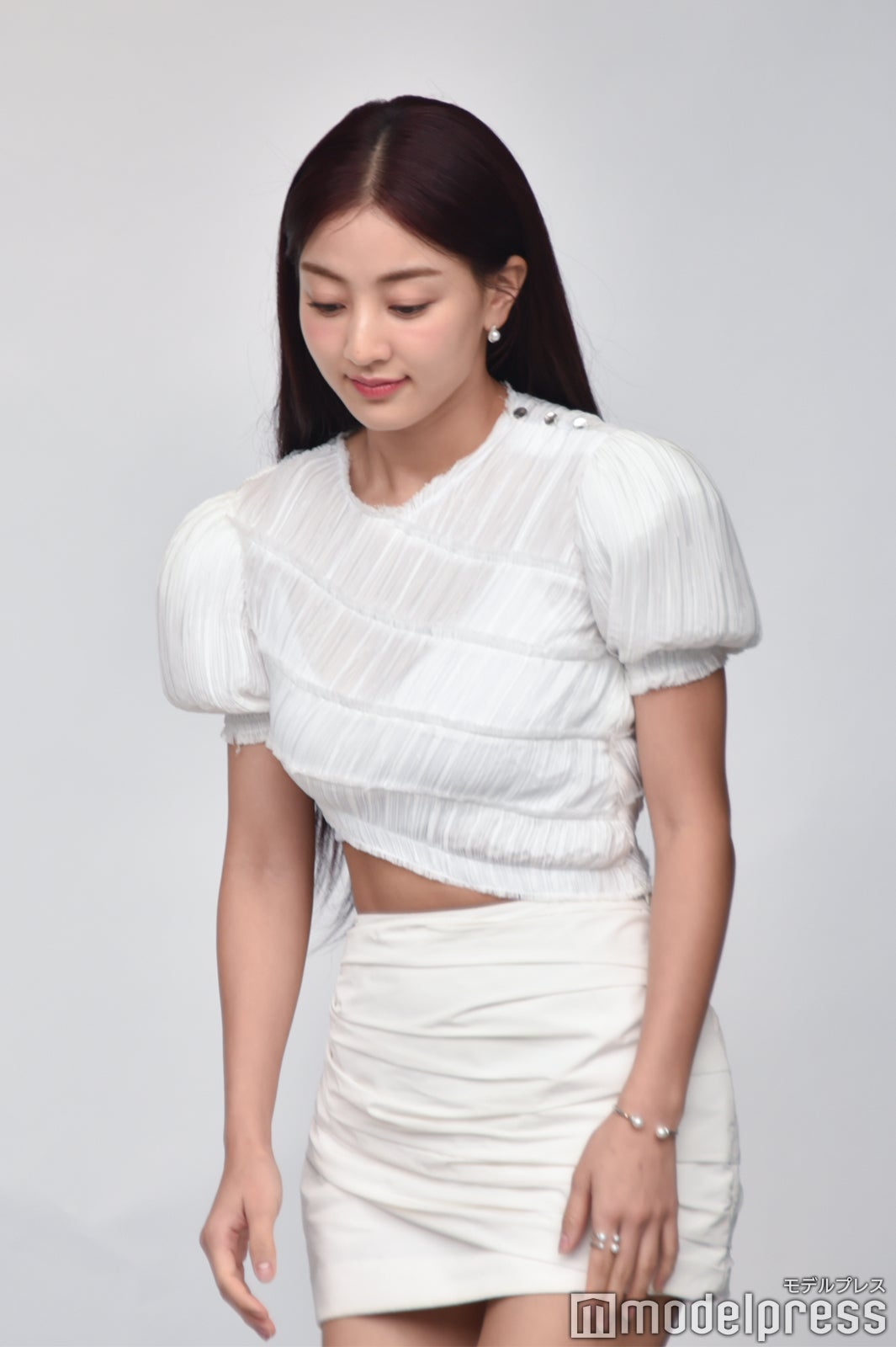 画像9/14) TWICEジヒョ、原宿降臨でファン騒然 美くびれチラ見せ