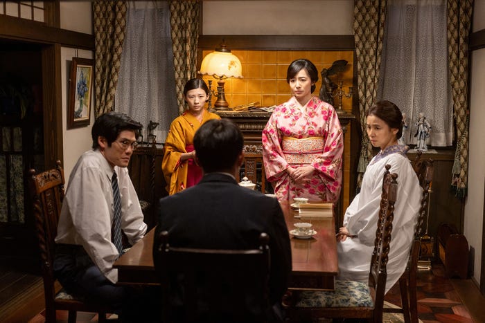 上川周作、伊藤沙莉、森田望智、石田ゆり子「虎に翼」第20話より(C)NHK