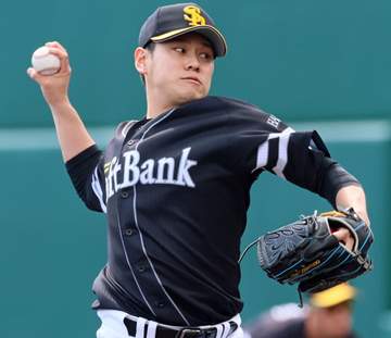 ソフトバンク・伊藤優輔がプロ初勝利 巨人から甲斐の人的補償で加入し2年目「関東で勝利できてよかった」 延長十一回に登板し1回無失点 十二回に打線が勝ち越し