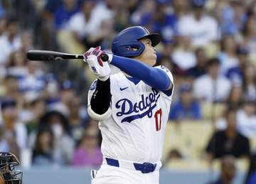 大谷翔平 初回に痛烈な右前打 6試合連続安打