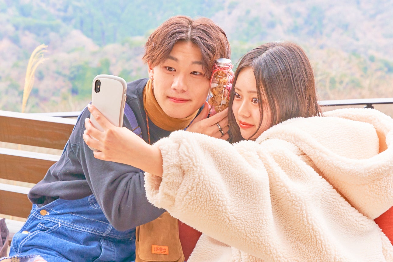 ともや（知哉）、あいり（原藍梨）「恋する◆週末ホームステイ 2020春」（C）ABEMA