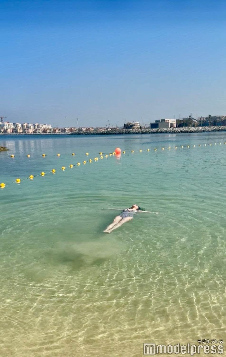 プライベートビーチ(C)モデルプレス