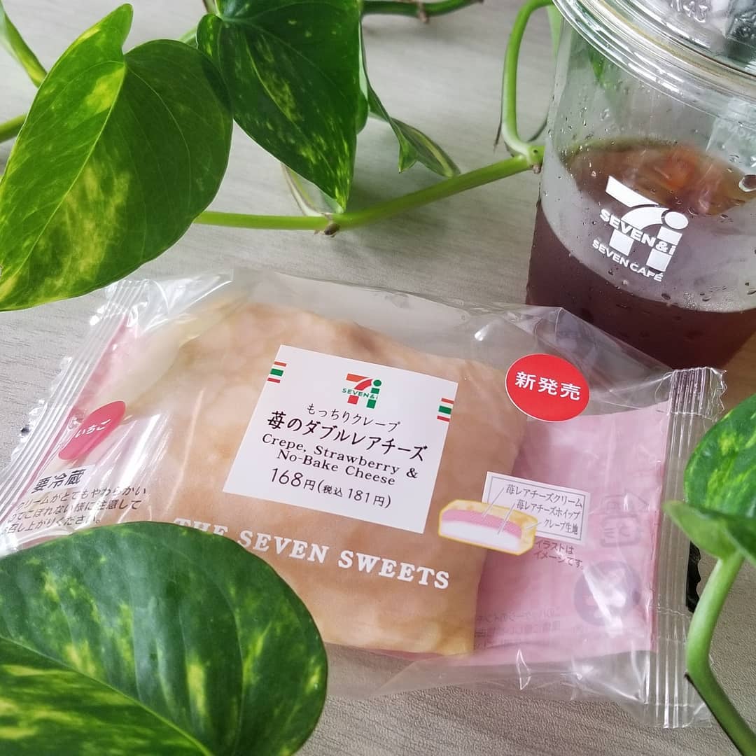 もっちりクレープ苺のダブルレアチーズ