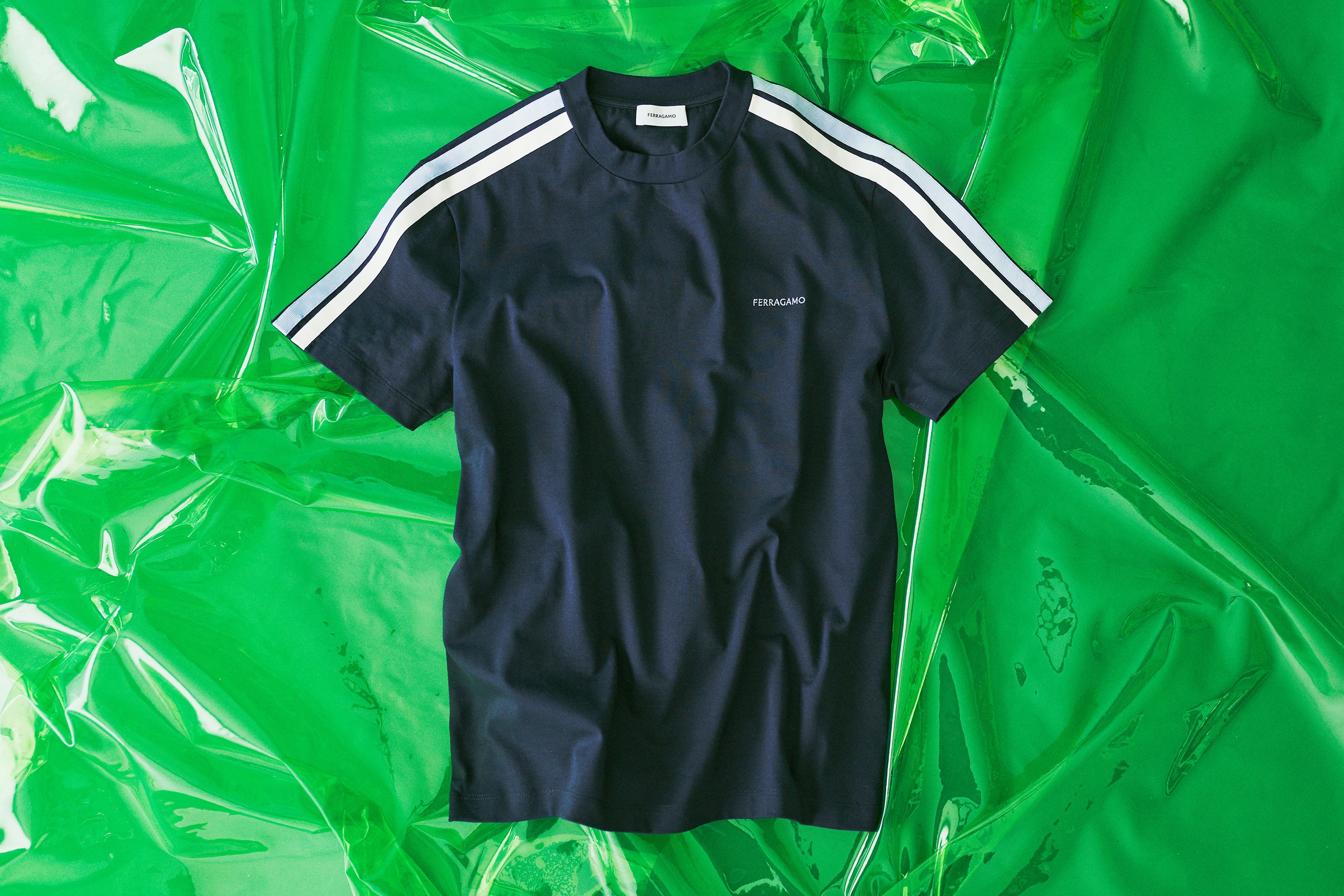 古き良きブランドの美学を凝縮したフェラガモ──5万円以上で選ぶ、2026年夏のベストTシャツ