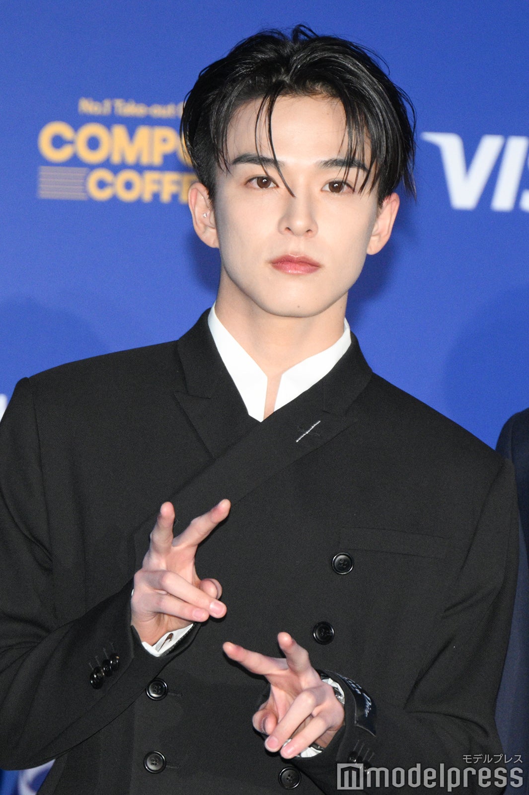 トラジャ松倉海斗＆TREASUREアサヒ“似てると話題”2人のコラボダンス動画公開「夢みたい」「見つめ合ってるの可愛い」と話題