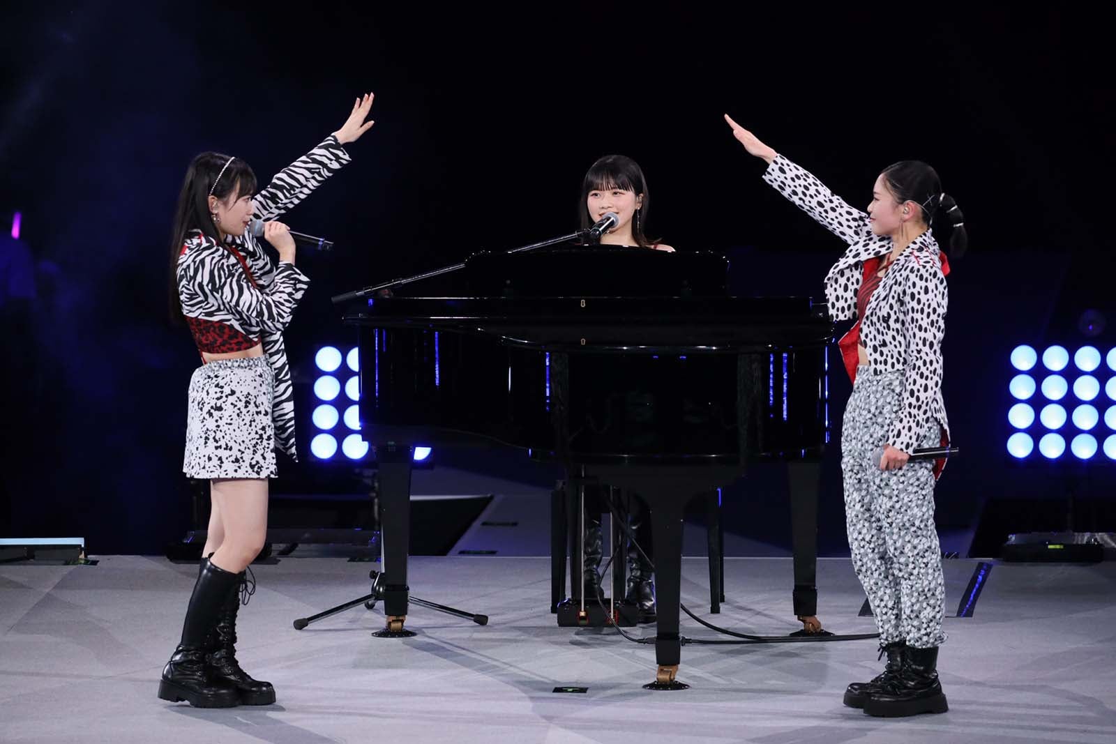 BEYOOOOONDS「BEYOOOOOND1St CONCERT TOUR どんと来い! BE HAPPY! at BUDOOOOOKAN!!!!!!!!!!!!」（提供写真）